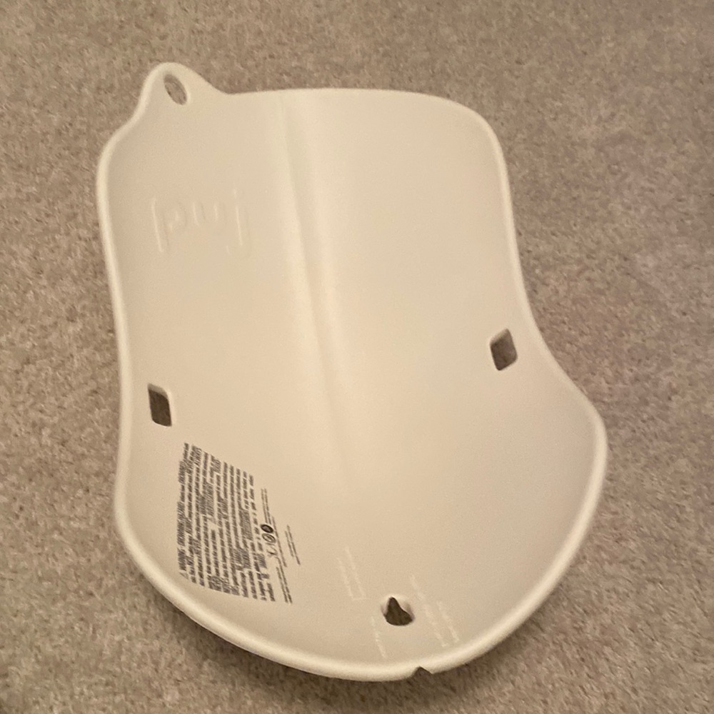 White Infant Bath Support with Contoured Design and Drainage Holes